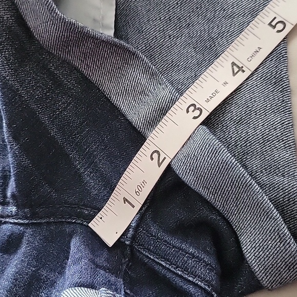 Candie's Women's Cuffed Denim Shorts - Picture 12 of 12